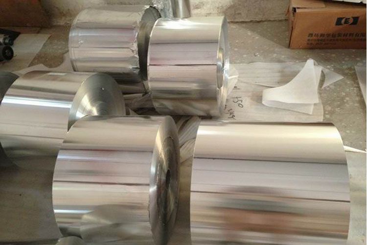 ¿Por qué el precio del papel de aluminio es más alto que la hoja?