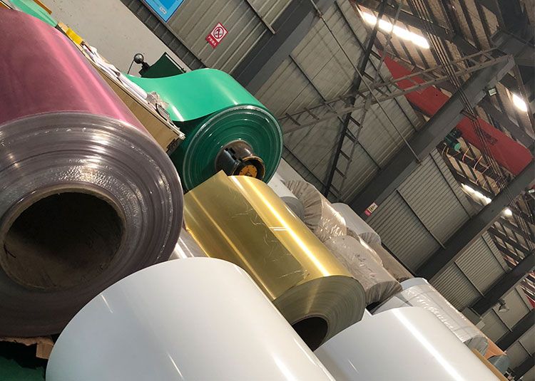 Bobina de aluminio recubierta de color Especificación y aplicación