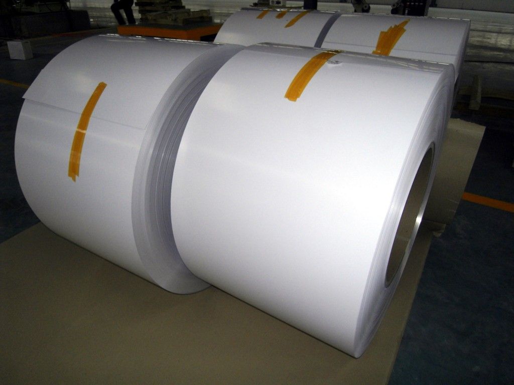 Serpentin en aluminium blanc PPGL 1100 pour gouttière