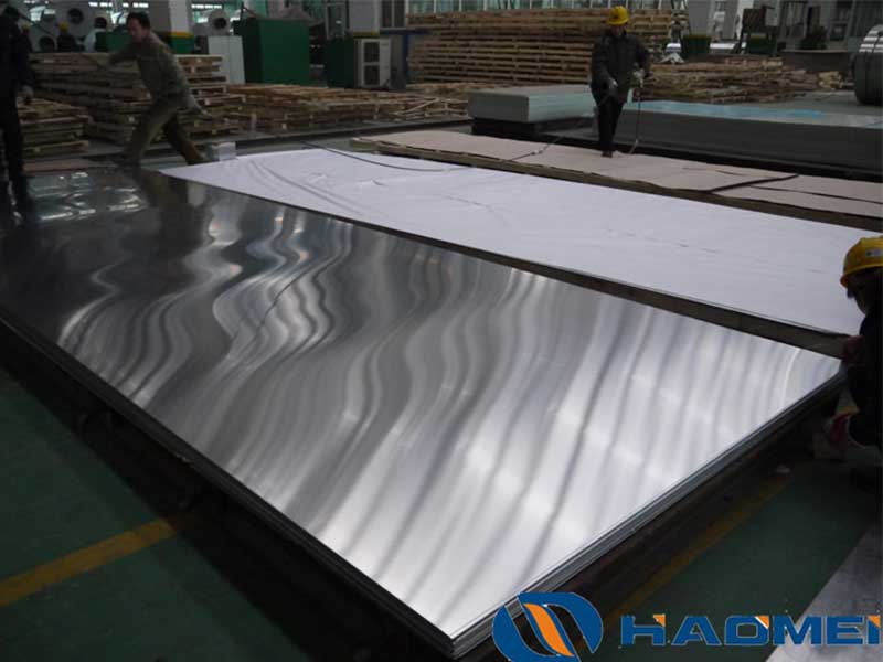 Aluminium radiant heat transfer plates