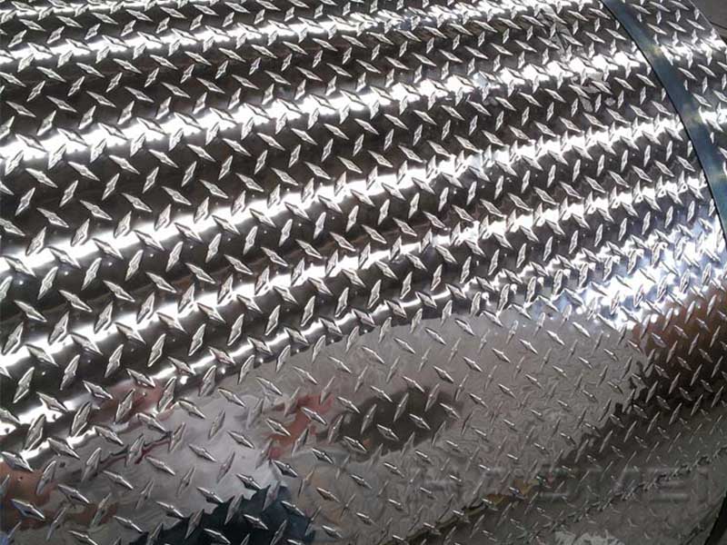 Five bar aluminum checkered plate
