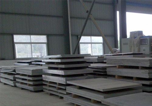 Comment gérer l'emballage des assiettes en aluminium influent